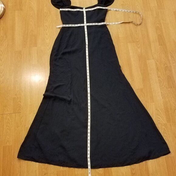 WAYF
Rachel Off the Shoulder Gored Maxi Dress - Picture 7 of 8